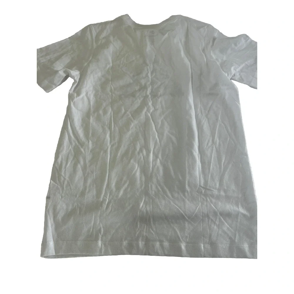 The Nike Tee Size XLarge Graphic Tee Kids White With‎ Logo New NWT Unisex BxMM
